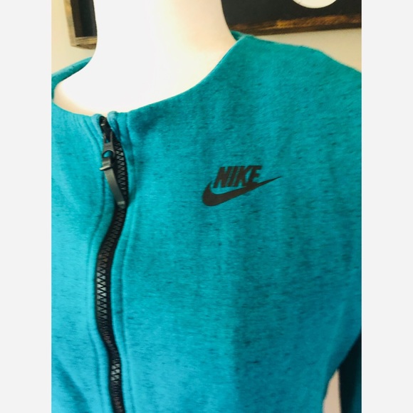 Nike teal athletics jacket - Picture 5 of 7
